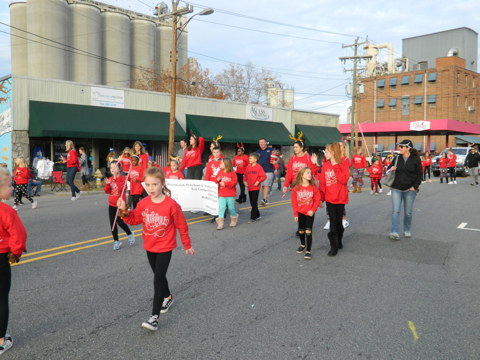 Mooresville Christmas Parade (416).JPG